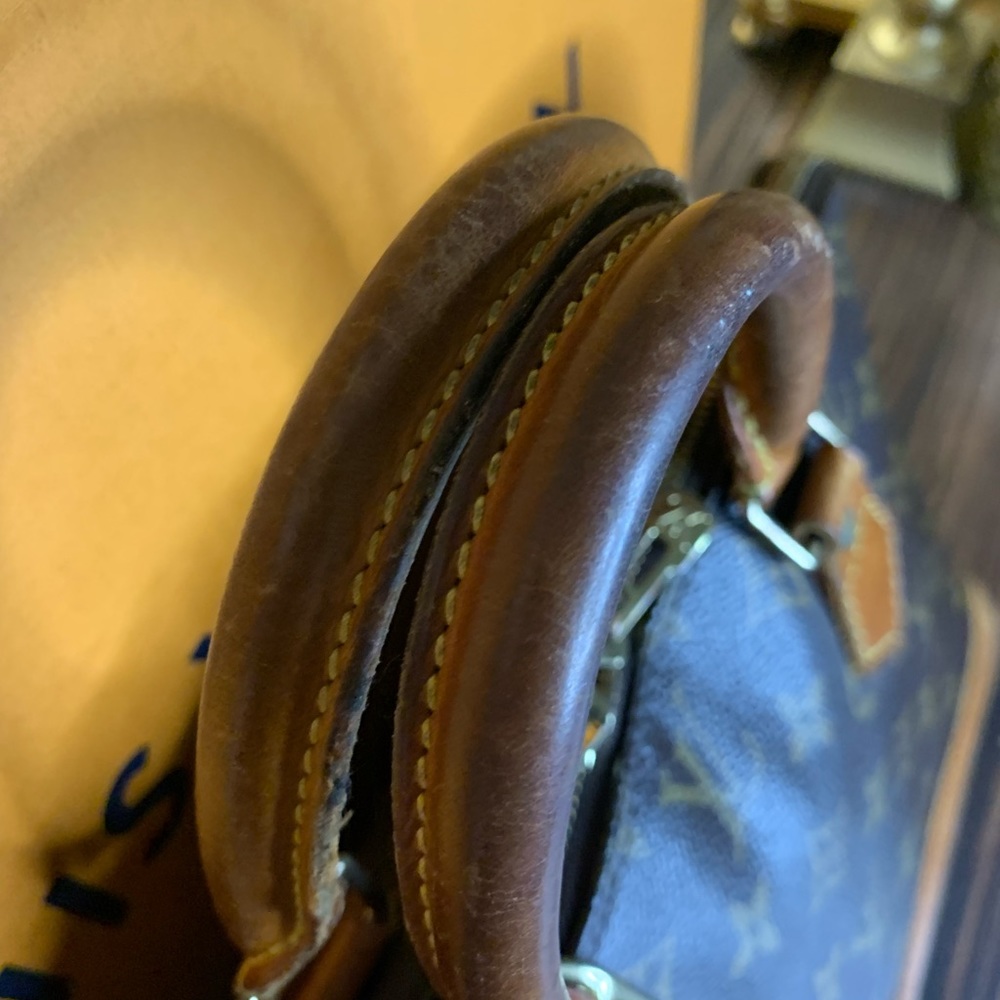 Authentic Louis Vuitton Alma Bag Monogram Brown - Picture 6 of 16